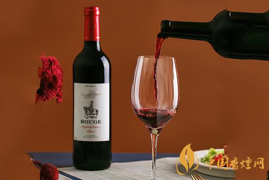 存放葡萄酒時酒瓶怎樣放置?葡萄酒存放的正確方法