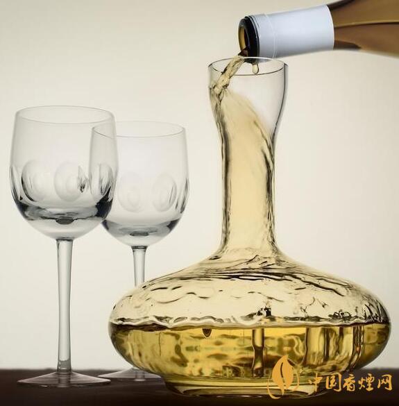 白葡萄酒需要醒酒嗎 白葡萄酒醒酒注意事項